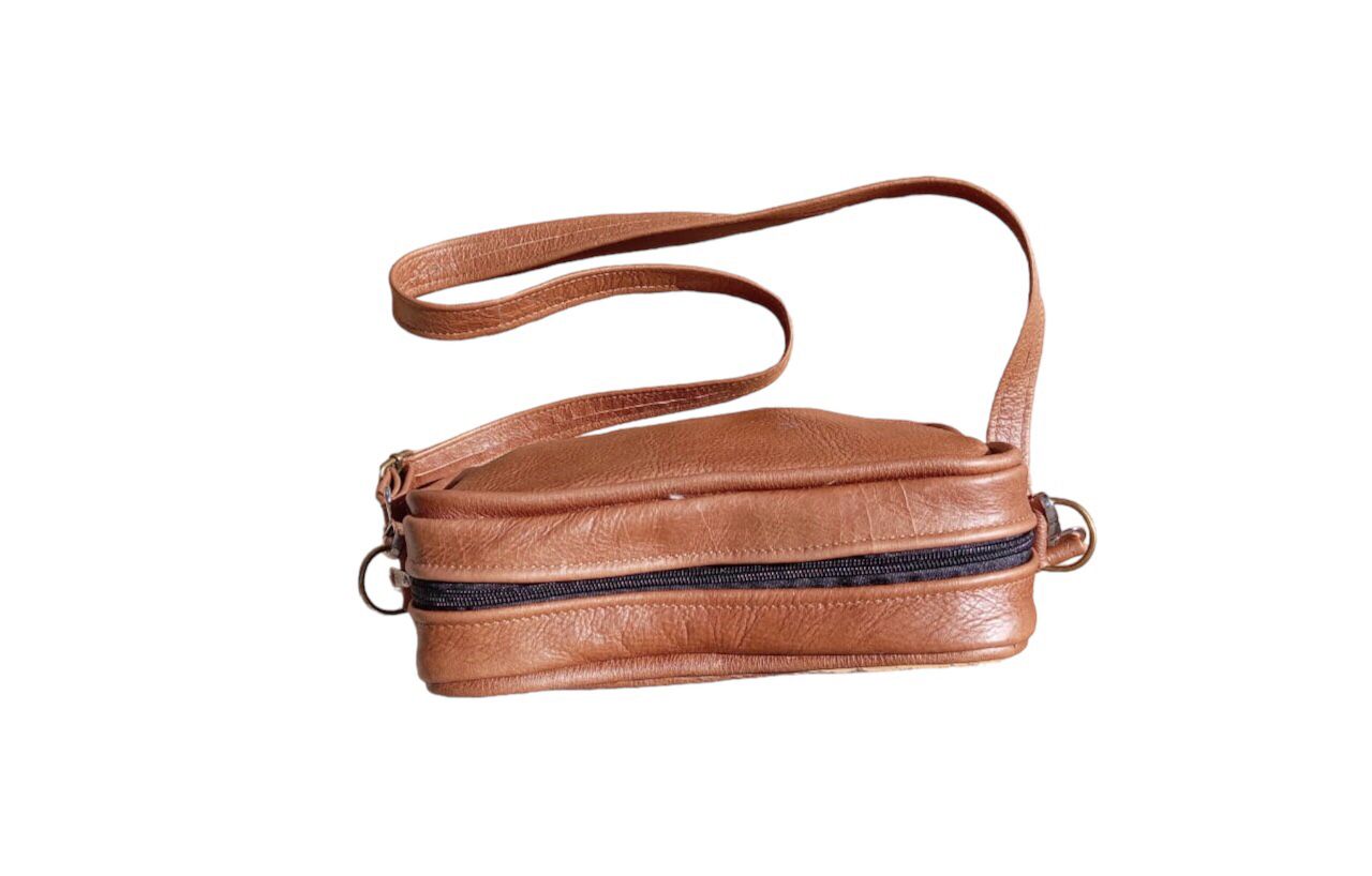 Scout Crossbody Bag - Image 4