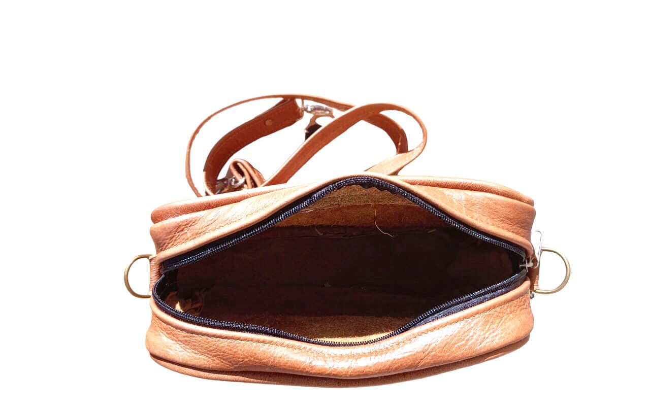Scout Crossbody Bag - Image 5